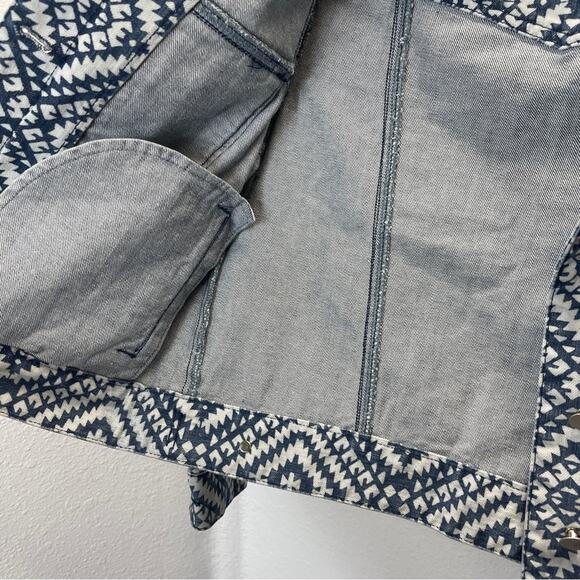 Rebecca Minkoff Aztec Bleach Print Denim Jacket Frayed Collar SAMPLE SHOW - Picture 10 of 14
